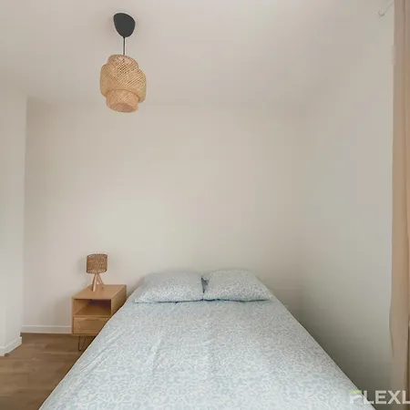 Apartment Ideal T5 In The 15th District Of *