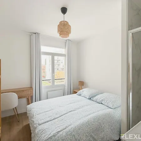 Ideal T5 In The 15th District Of Paris