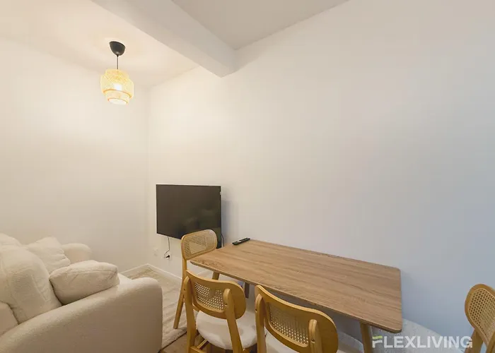 Апартаменты Ideal T5 In The 15th District Of